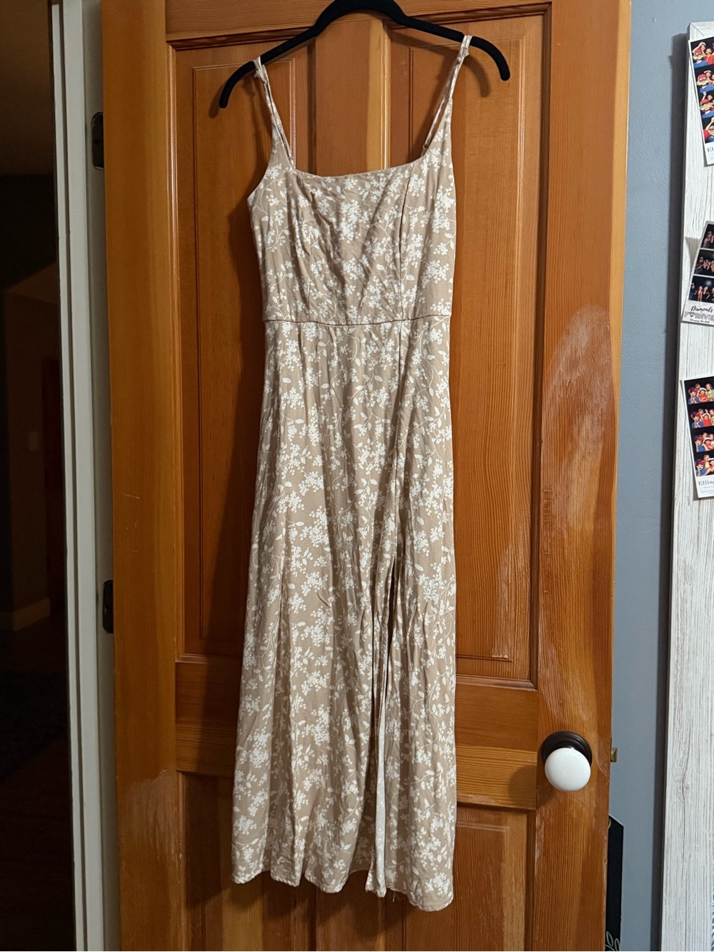Francesca's Collections Beige Floral Midi Dress with Spaghetti Straps